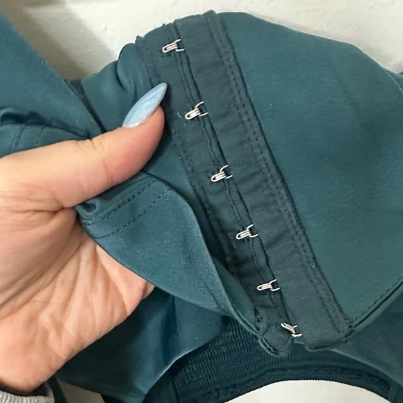 Urban Outfitters Long-Sleeve Square Neck Corset Crop Top - Picture 3 of 5